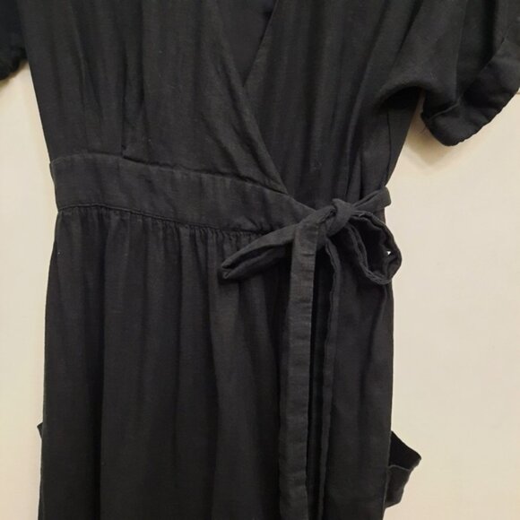 Danielle UO linen midi wrap dress - Picture 9 of 9